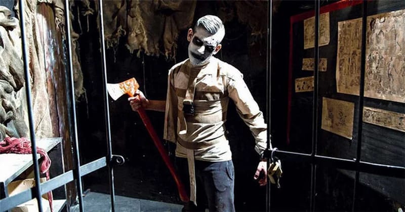 اتاق فرار مشهد؛ ترکیب زیارت، سفر و هیجان